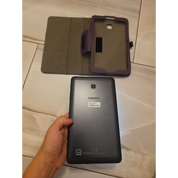 Samsung Galaxy Tab A8 SM-T380 16 GB, Wi-Fi, 8 in - Black unlocked - Picture 1 of 16